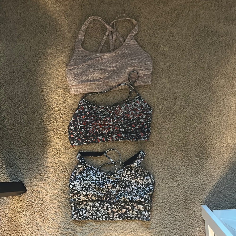 Lululemon sports bra